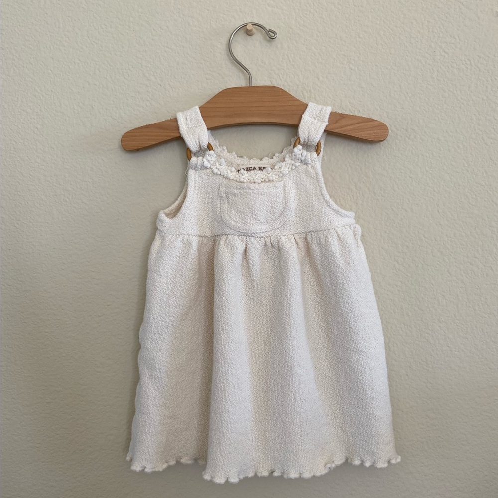 Linen/stretch baby dress.